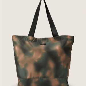 Vs Pink Cameo Tote Bag